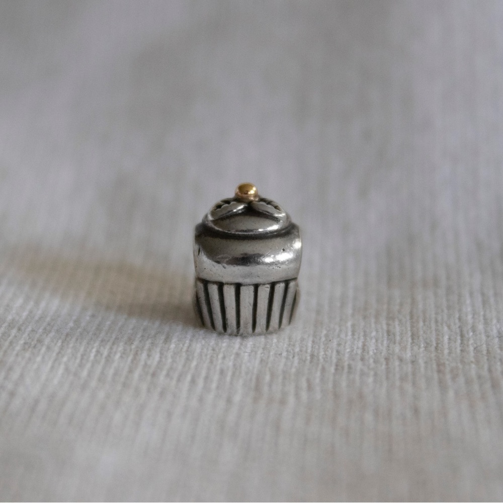 Authentic Pandora Birthday Cupcake Charm